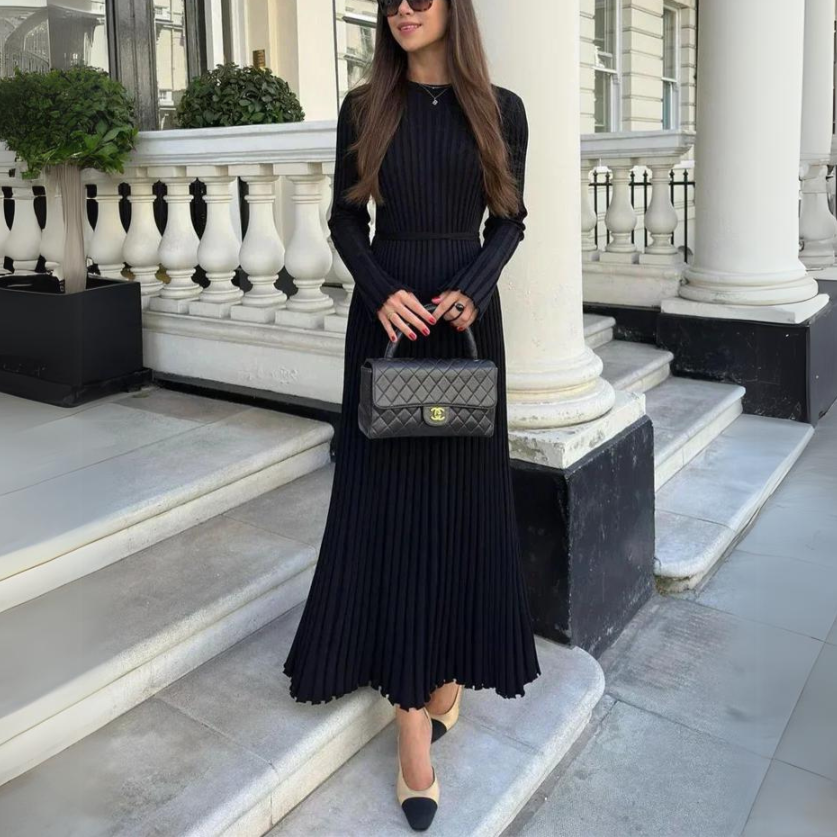 Serenity Strick-Maxi