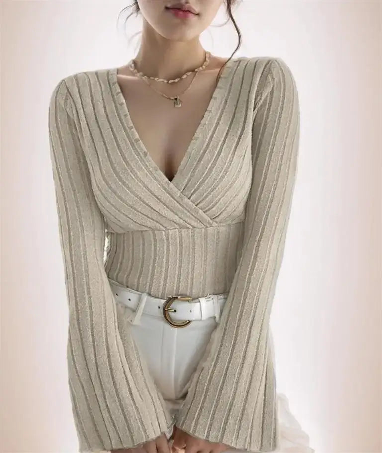 Esmeralda Stricktop mit weiten Ärmeln