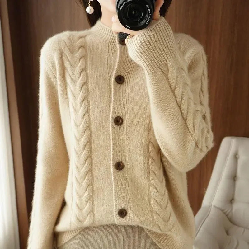 Nella Zopfstrickjacke