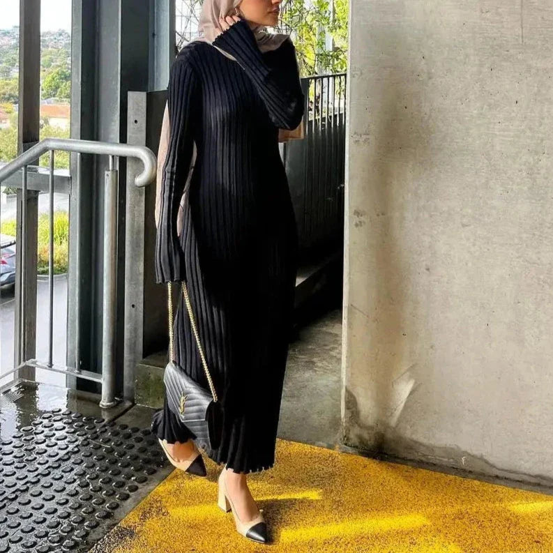 Serenity Strick-Maxi