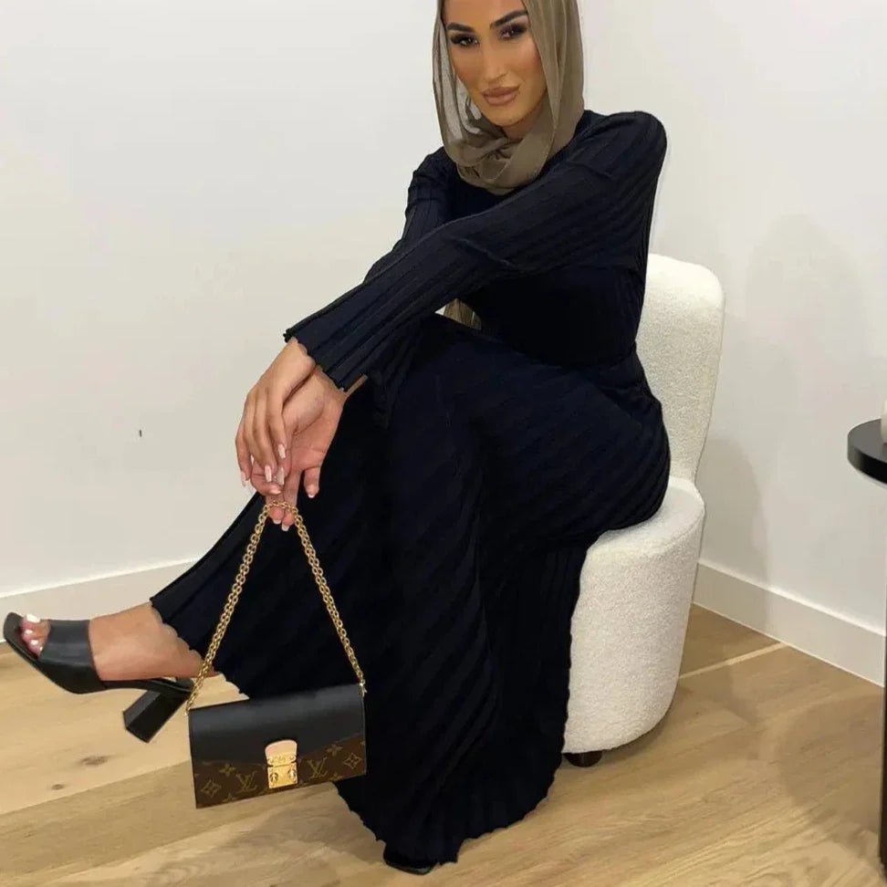 Serenity Strick-Maxi