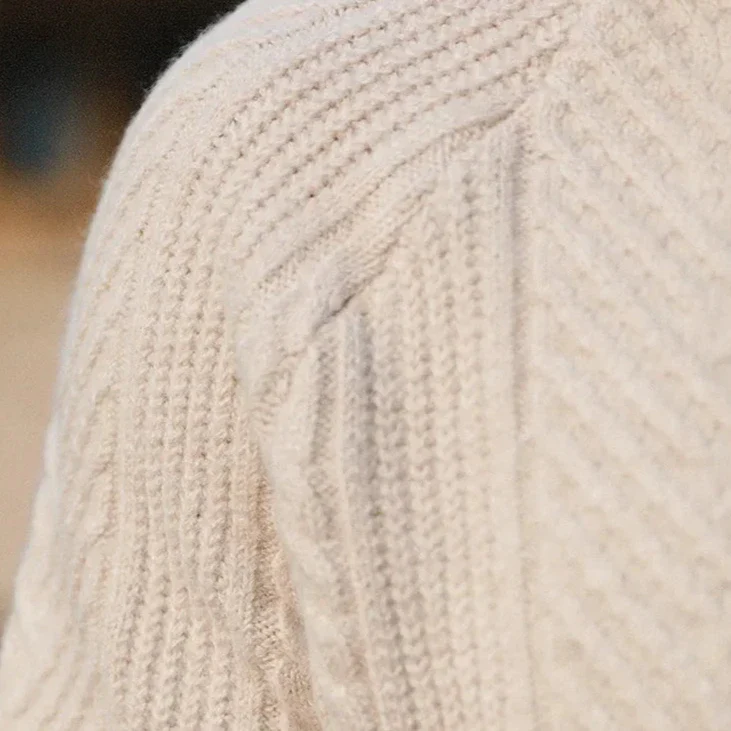 Sebastian Hale Strickpolo